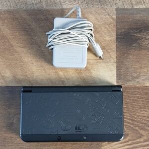 New Nintendo 3DS Super Mario Black Edition - Tested